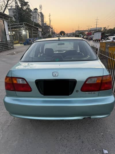 Honda Civic Oriel 2000
