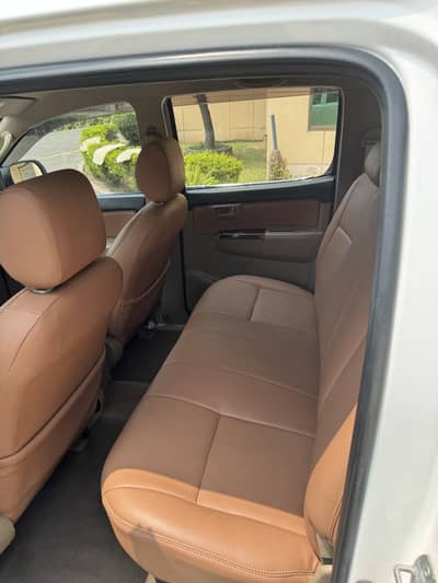 Toyota vigo 2016 model