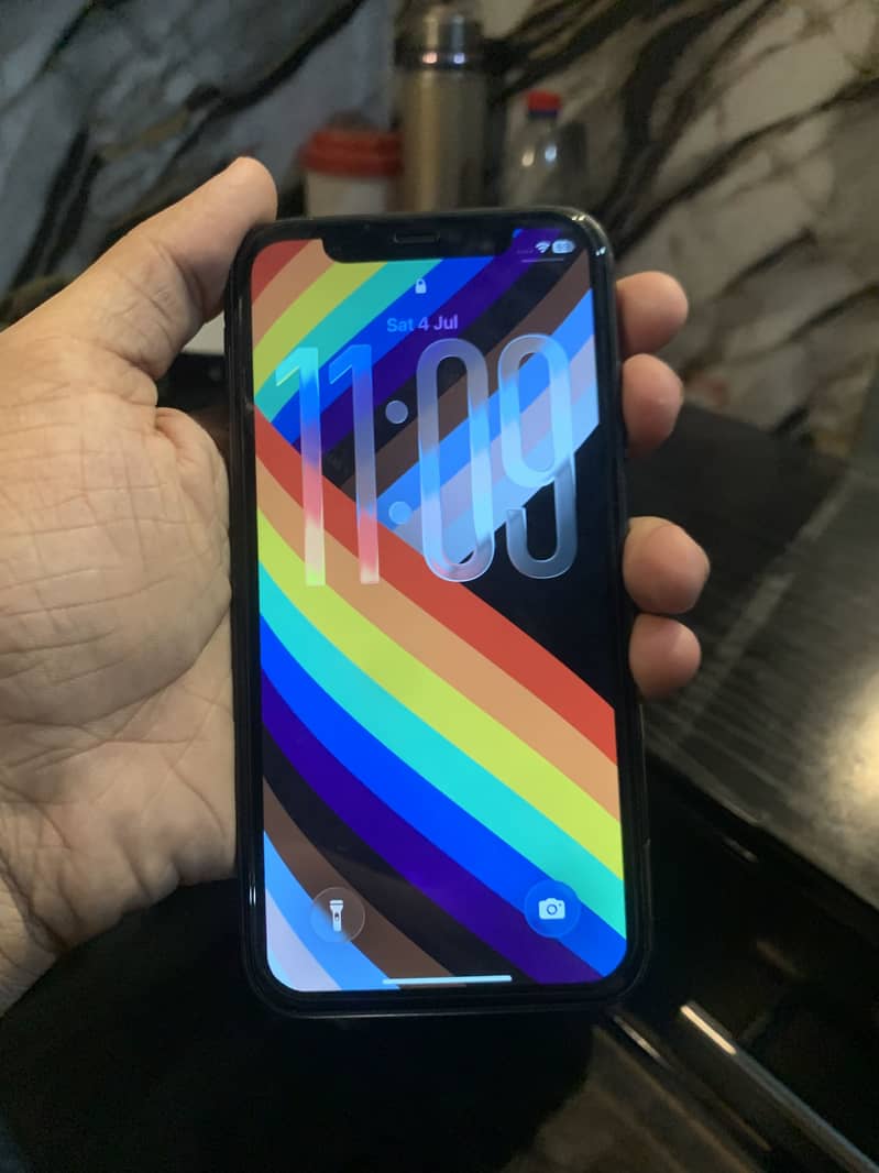 iPhone 11 5