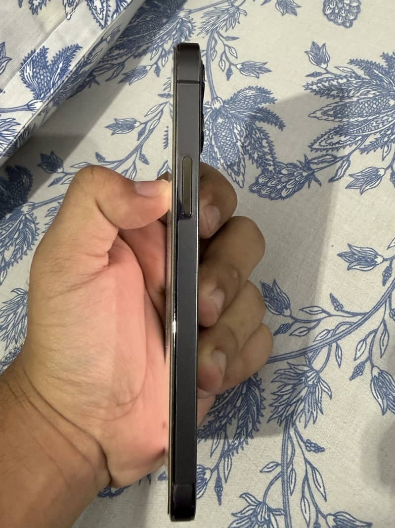 Apple iPhone 12 Pro 3