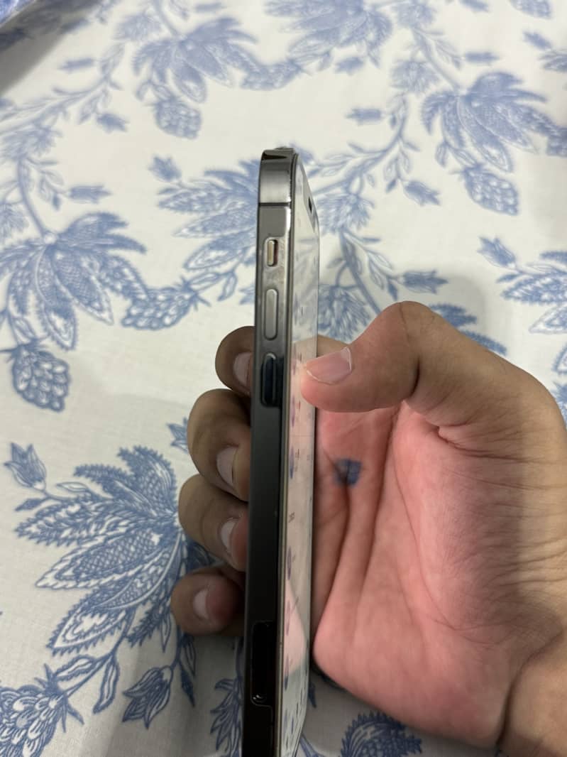Apple iPhone 12 Pro 6