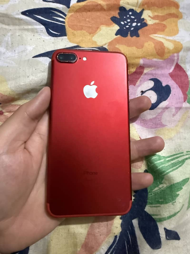 Apple iPhone 7 Plus 1