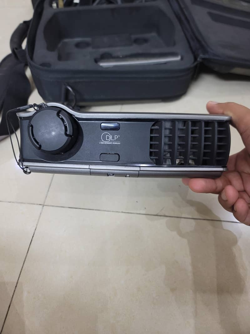 Dell projector 1
