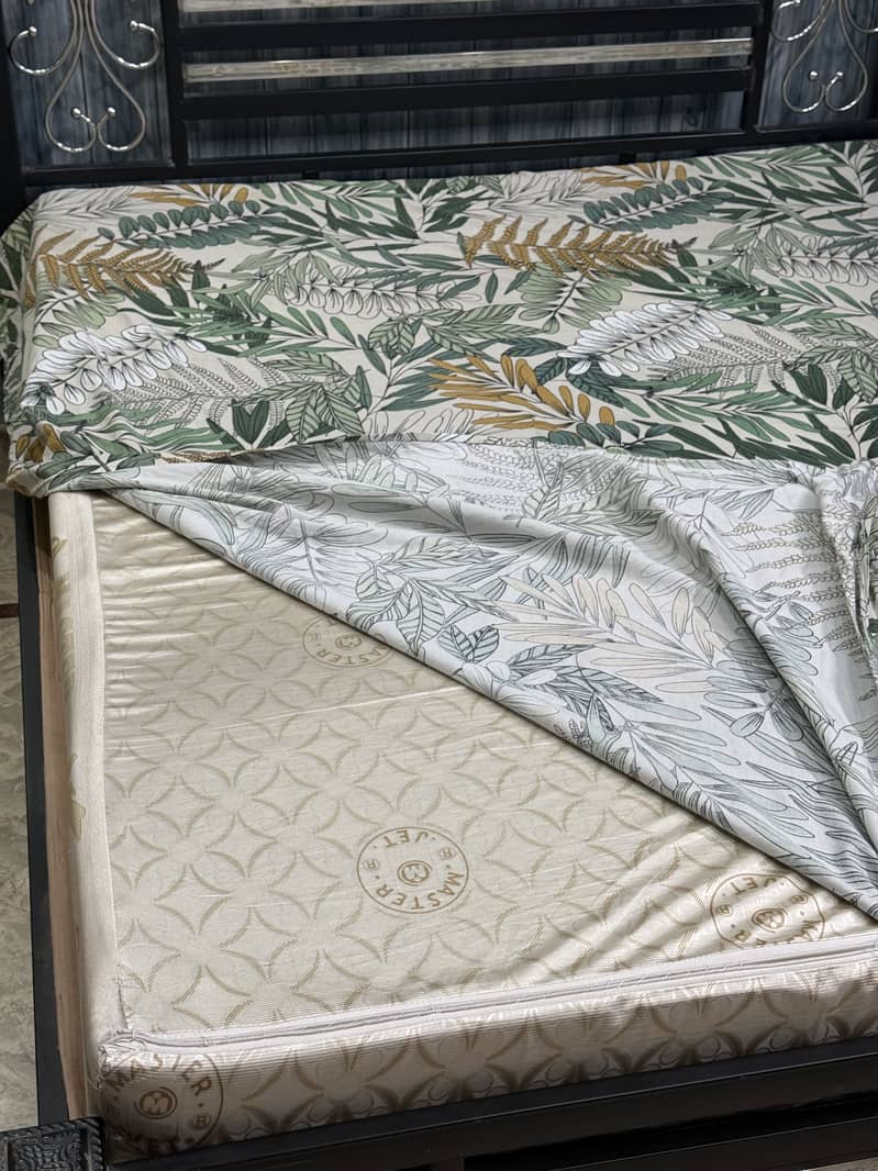 Queen Size Iron Bed 4