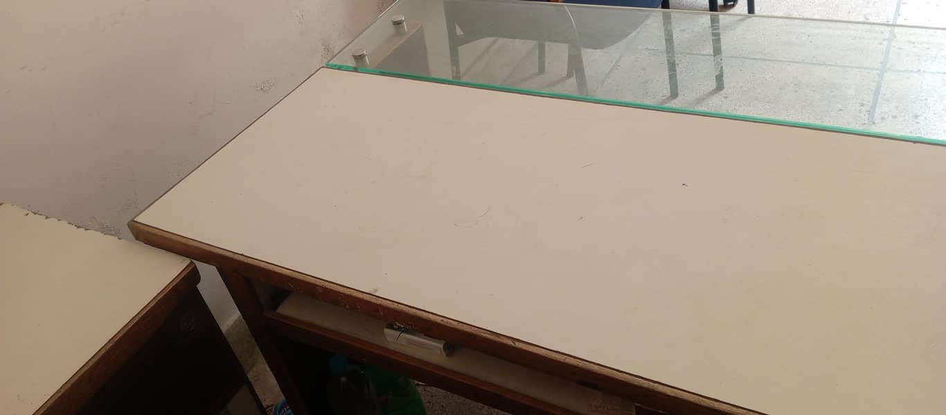 office Table 0