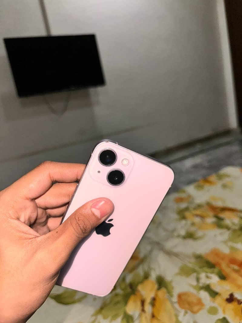 Apple iPhone 14 7