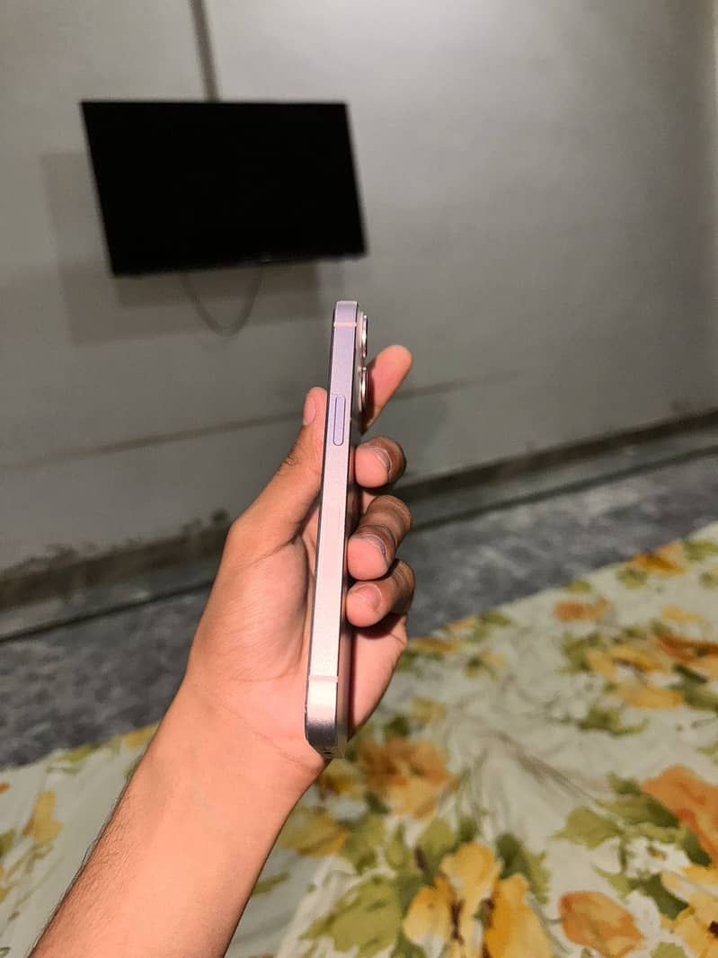 Apple iPhone 14 8
