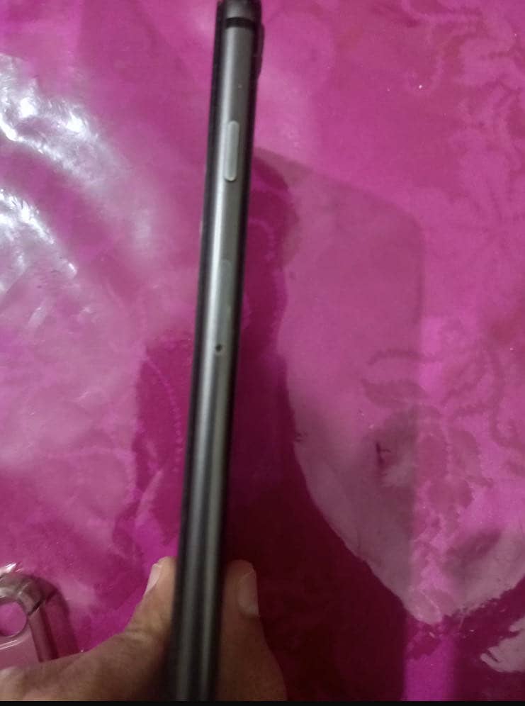 Apple iPhone 8 2