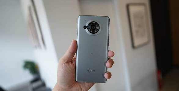 Aquos r7. . . . 12/256. . . . . . official pta approve.