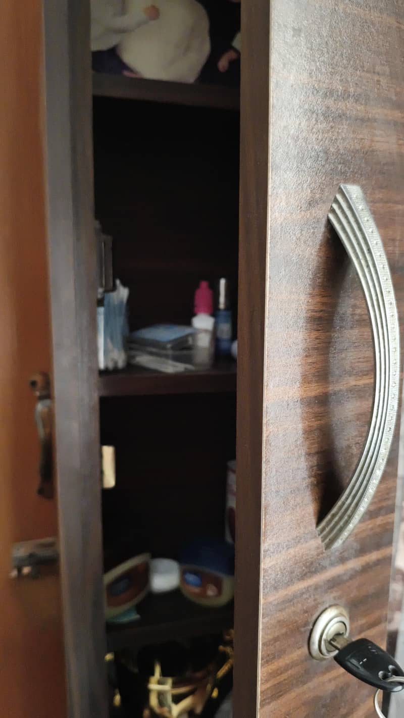dressing table 2