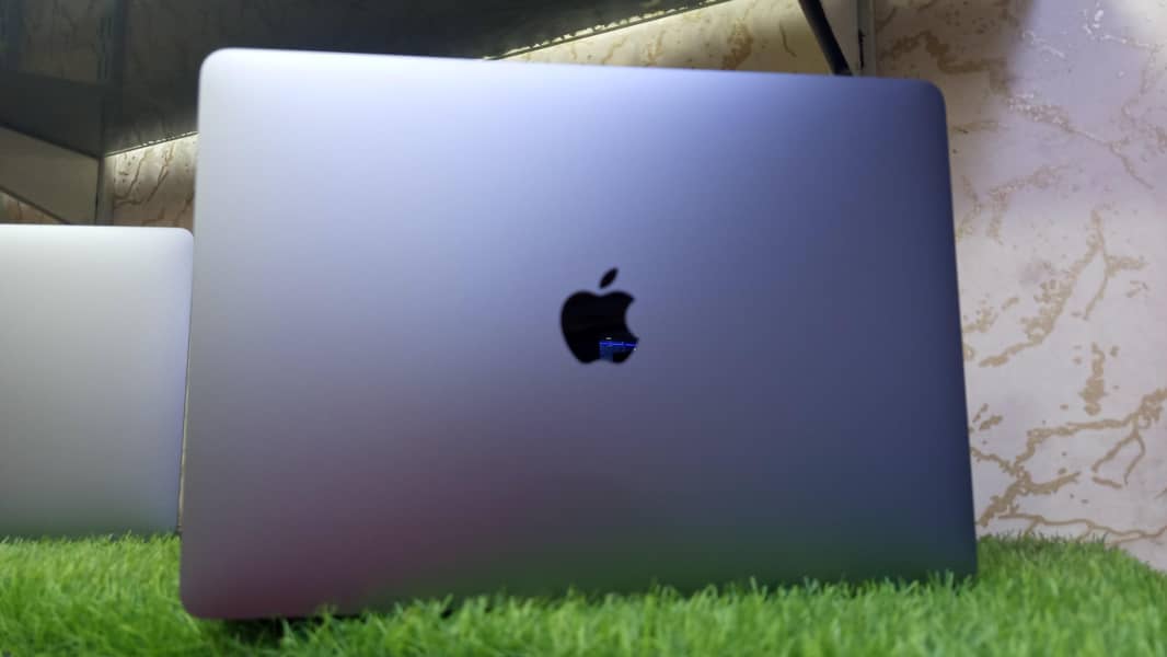 MacBook pro 2017 3