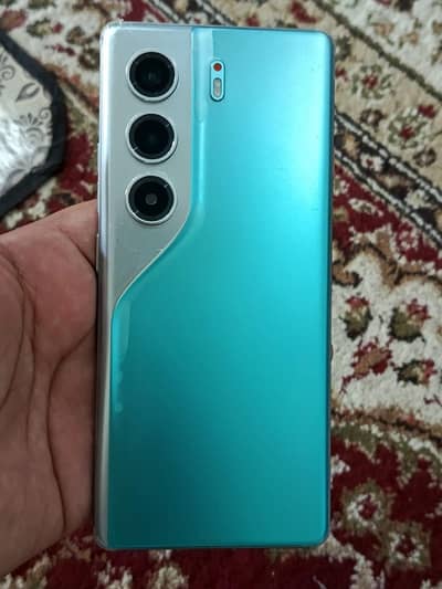 Tecno CAMON 40 Pro