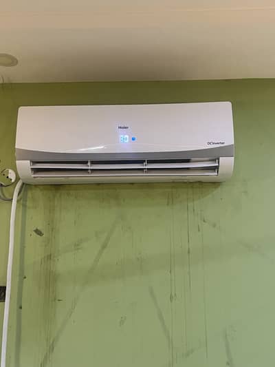 Almost new Haier 1.5 ton AC