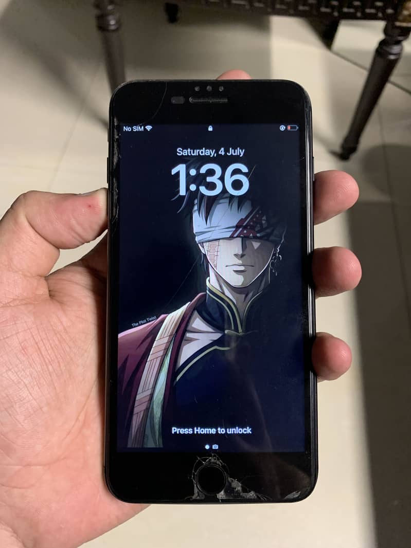 Apple iPhone 8 Plus 3