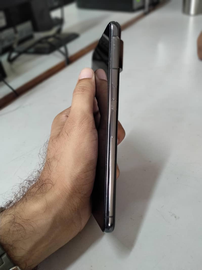 Google Pixel 8 Pro 4
