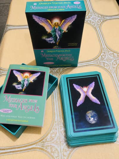 The message of Angels. Orcal cards_complete set(44cards + Guide book )