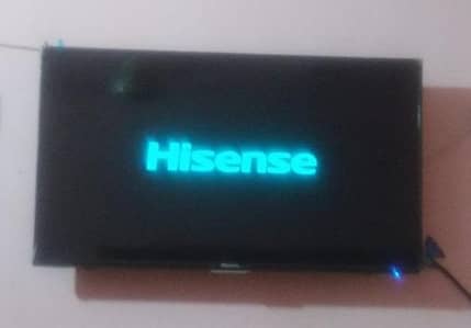 im selling led Hisense 43" good condition 