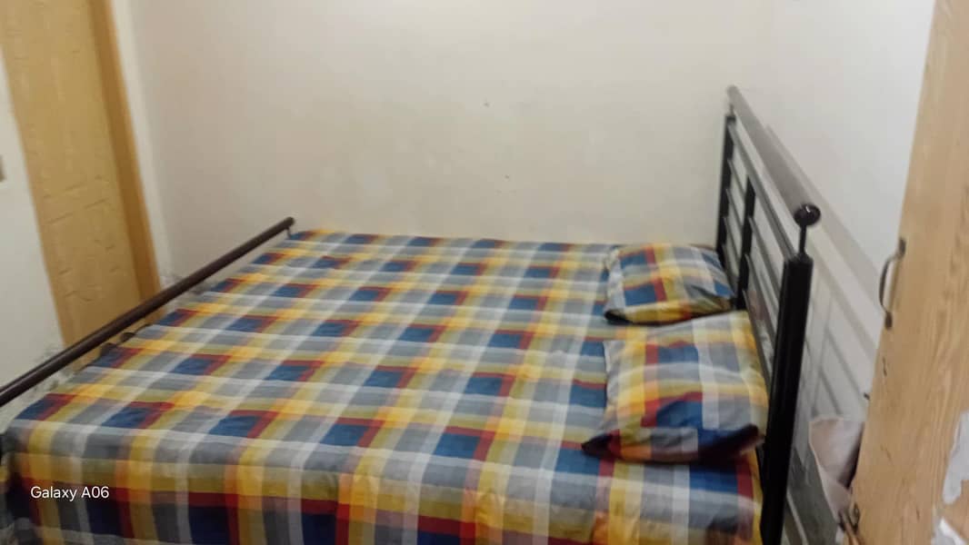 Rod iron solid bed 3