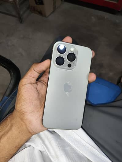 Apple iPhone 15 Pro
