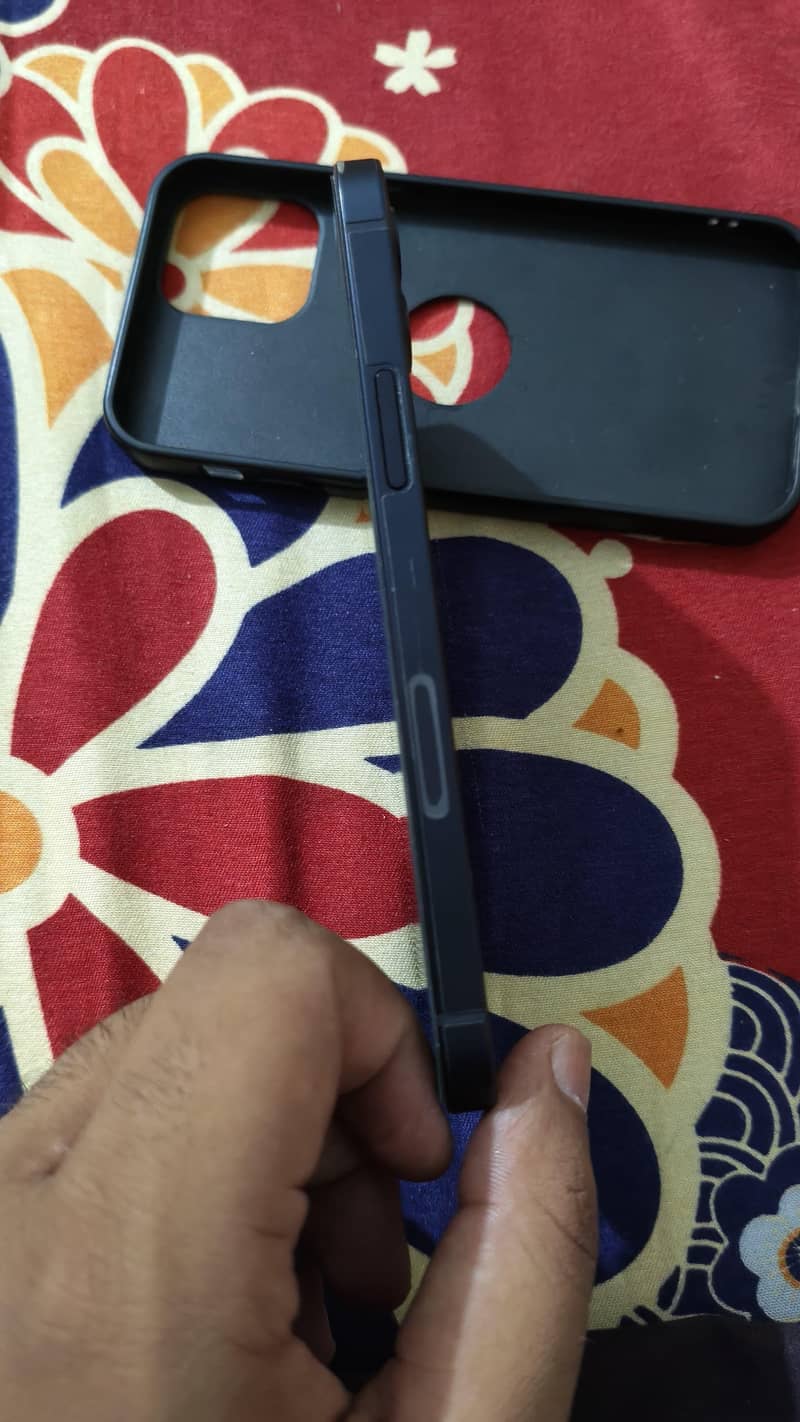 Apple iPhone 12 1