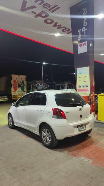 Toyota Vitz 2010 13import 1000cc genuine