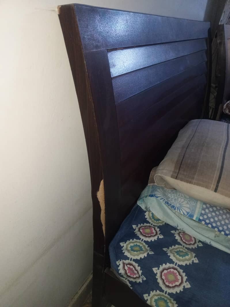 2 single bed only 1
