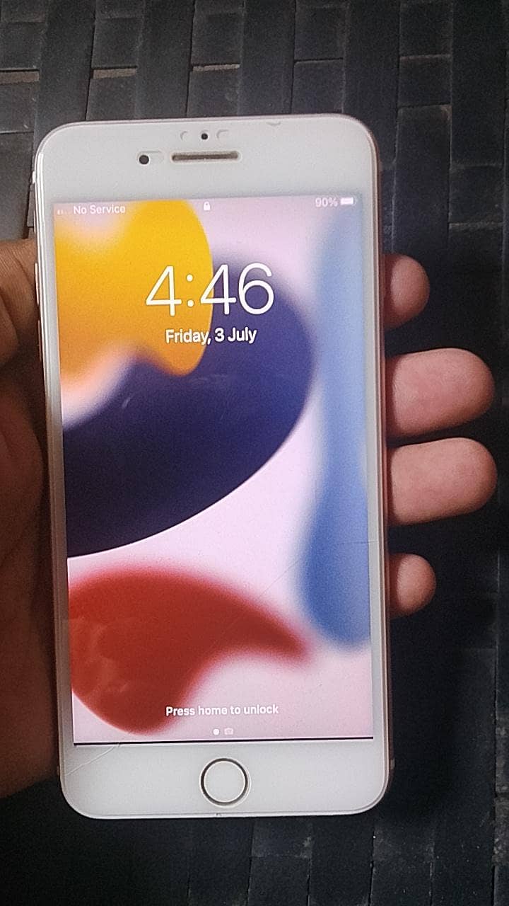 Apple iPhone 7 Plus 1