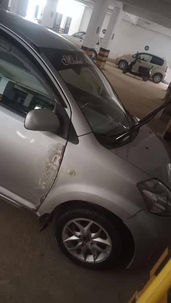 Toyota Passo 2004