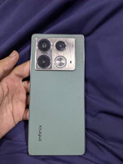 Infinix Note 40
