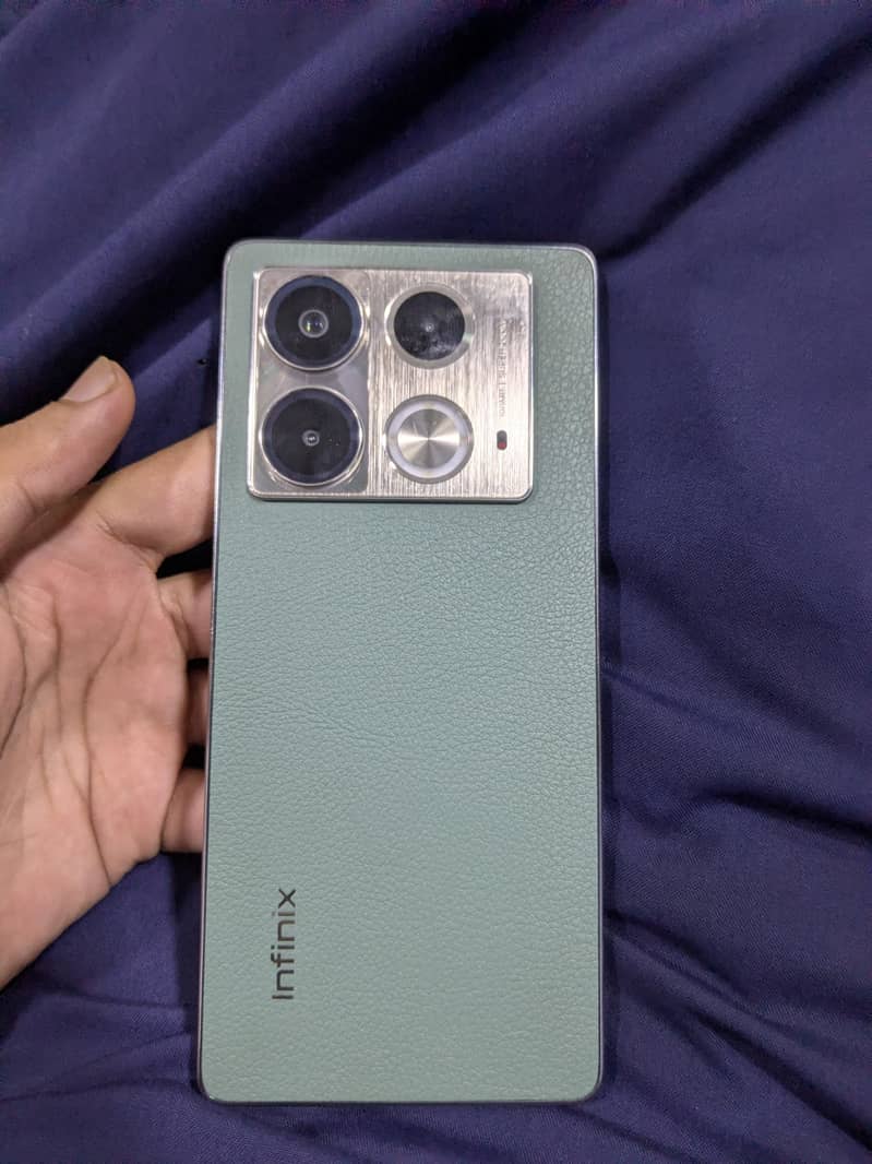 Infinix Note 40 0