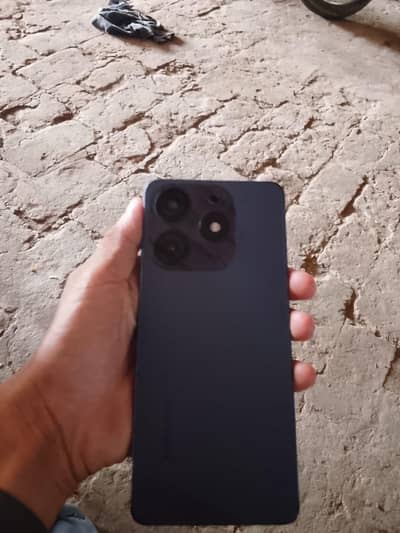 Tecno Spark 10 Pro 8+8 GB Ram 128 GB storage