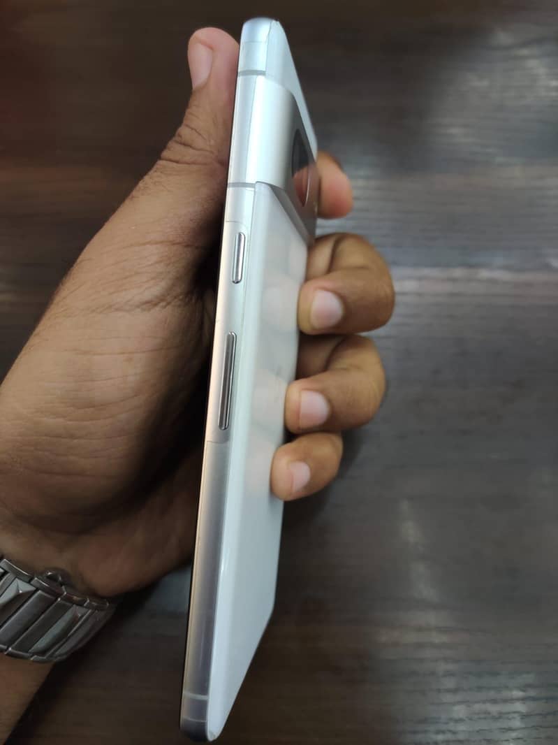 Google Pixel 7 3