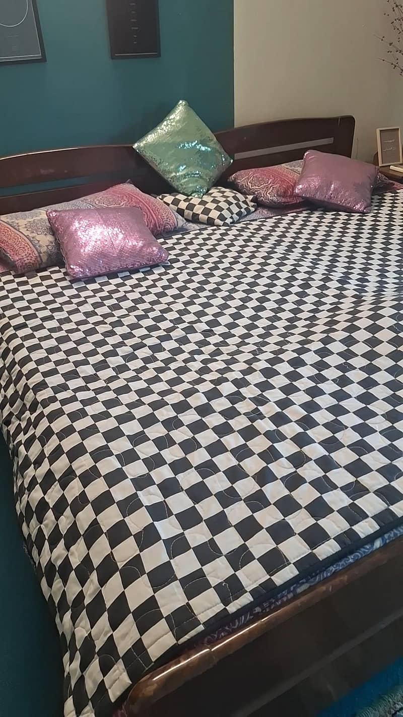 single bed set. 3