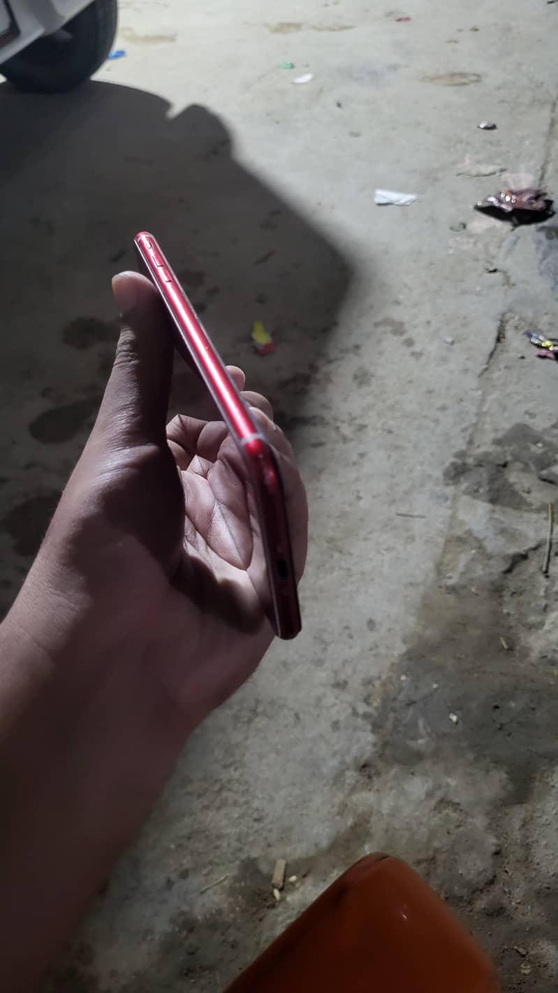 Apple iPhone 8 Plus 1