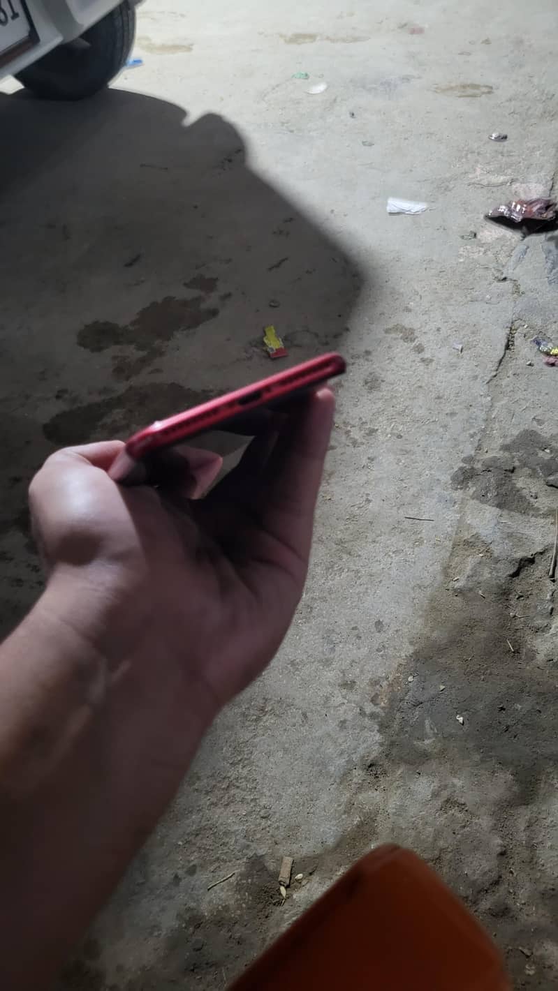 Apple iPhone 8 Plus 4