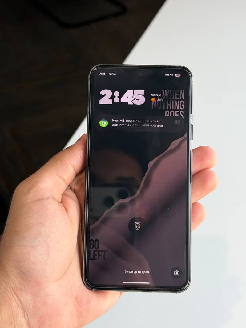 Google Pixel 8 11