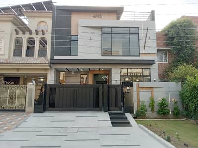 Double Storey 10 Marla House Available In Formanites Housing Scheme For sale