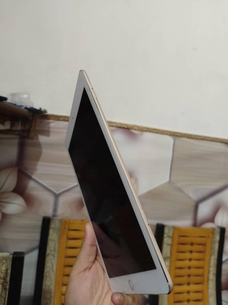 iPad Air 2 4