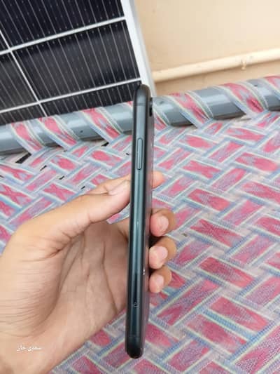 Apple iPhone XR 64Gb jV
