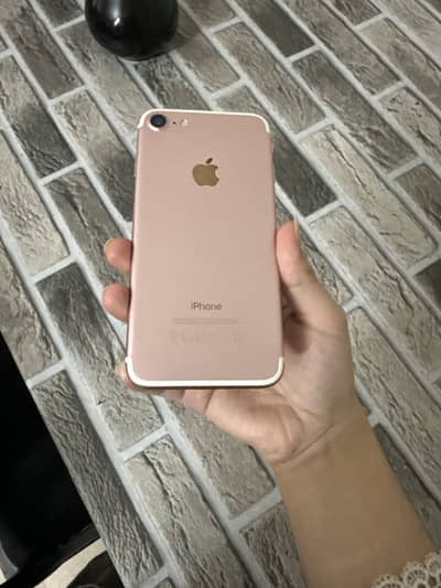 IPHONE 7|PTA APPROVED |GENIUNE BACK