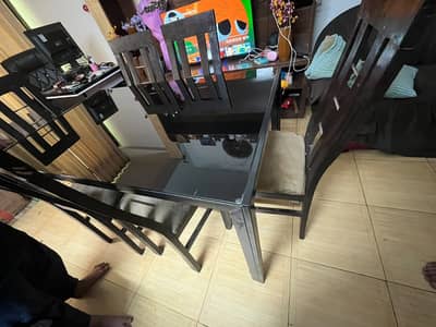Dinning Table with 6 Chairs