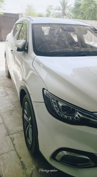 MG HS 2021