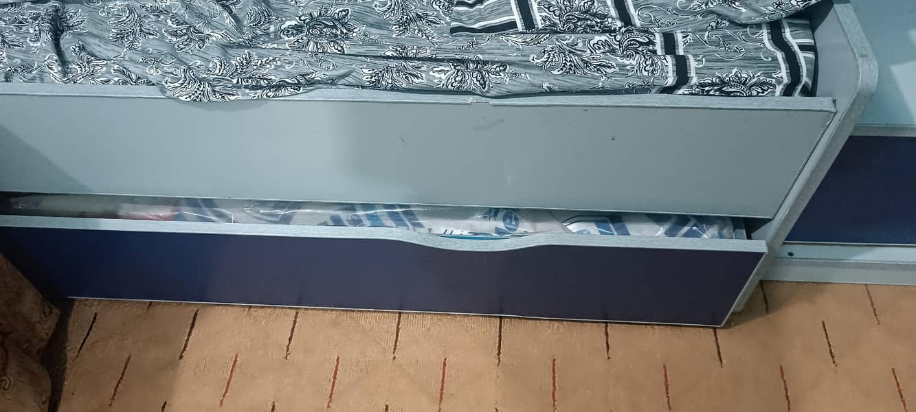 triple bed 2