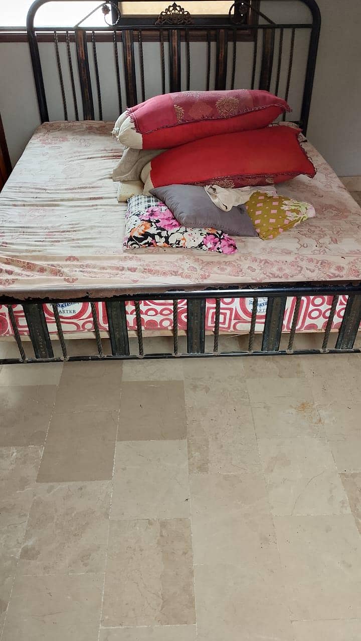 King bed 4