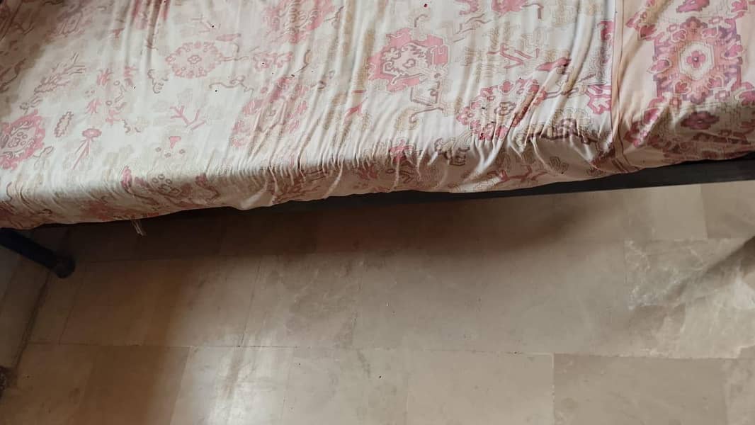 King bed 6