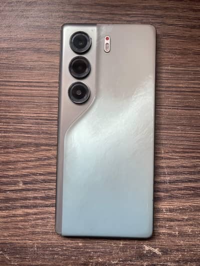Tecno CAMON 40