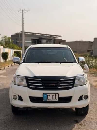 Toyota Hilux 2015