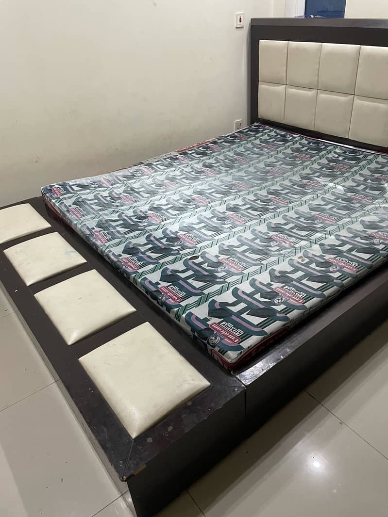 king size bed 6