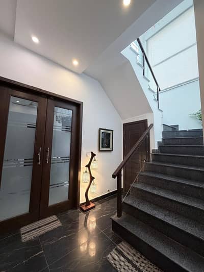 Elegant 10 Marla Family House for Sale in Y Block DHA Phase 7