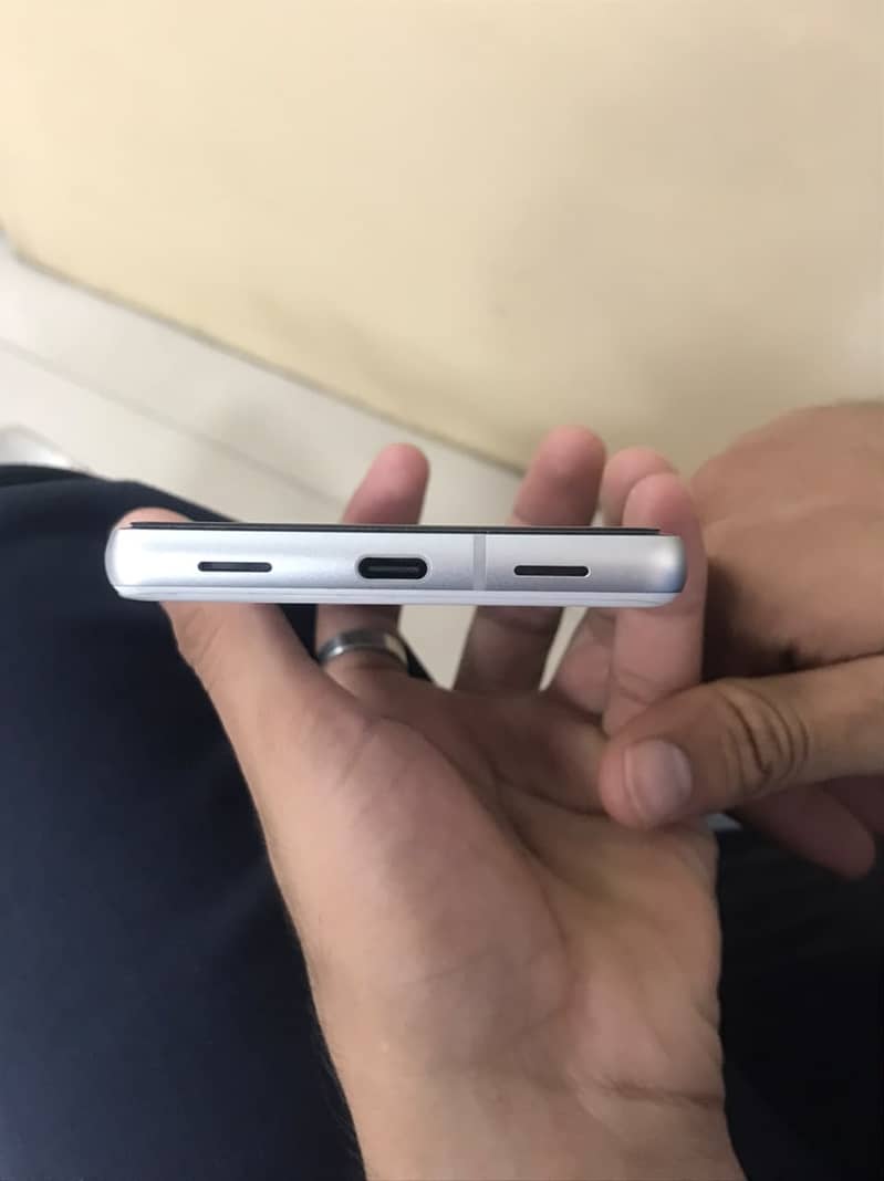 Google Pixel 7A 3